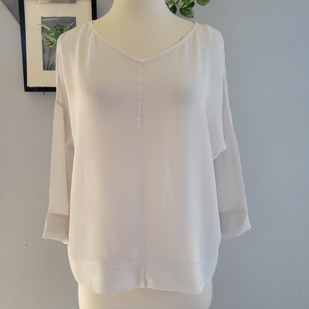 Everlane The Clean Silk V Neck ¾ Sleeve Blouse 6 - Picture 2 of 11